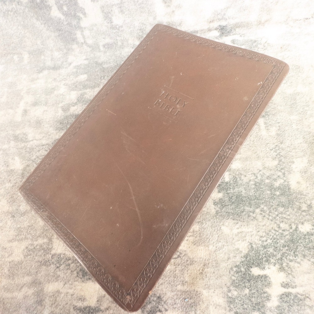 NIV Thinline Bible Zondervan Brown‎ Faux Leather Holy Bible Compact